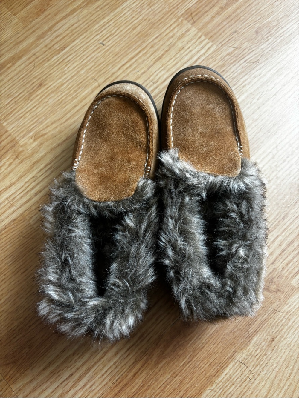 Columbia minx Omni-heat slip on shoes slippers sz 6 faux fur moccasin *like new!